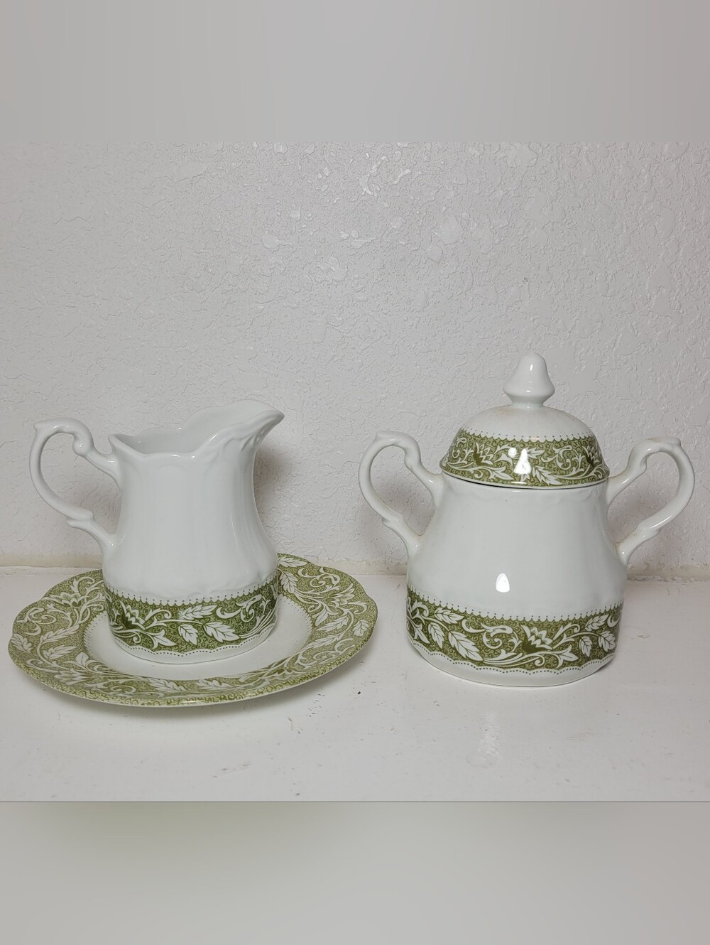 Vintage J & G Meakin English Ironstone Green/White Sugar Bowl & Creamer England